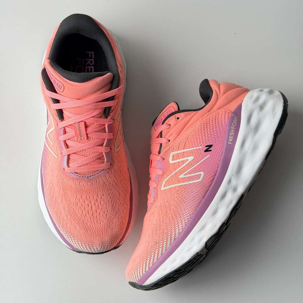 New Balance Fresh Foam 840 Womens 9 Pink Cushion Comfort Road Running Shoes Gym